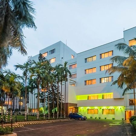 Peerless Hotel Durgapur Buitenkant foto