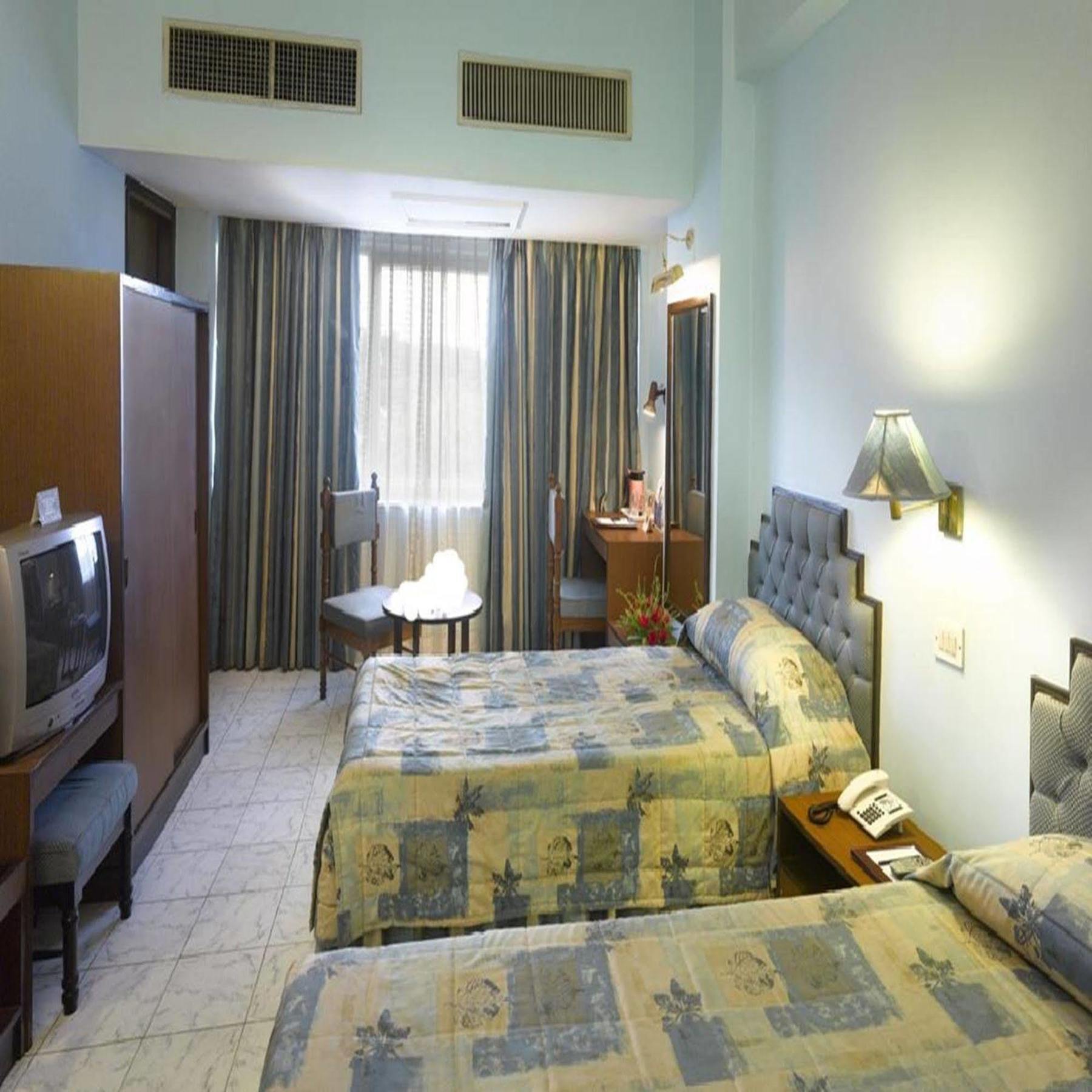 Peerless Hotel Durgapur Buitenkant foto