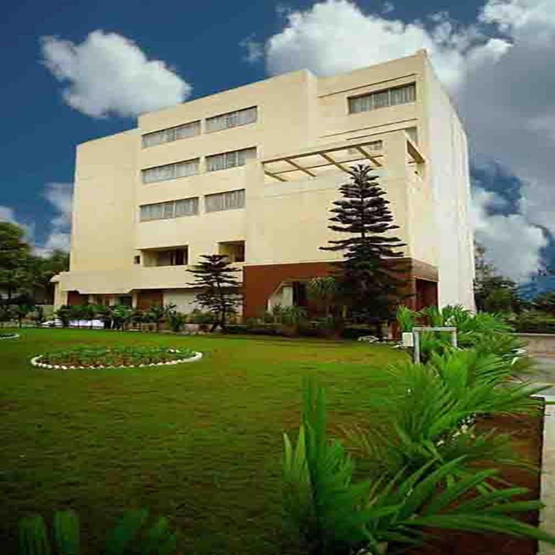 Peerless Hotel Durgapur Buitenkant foto