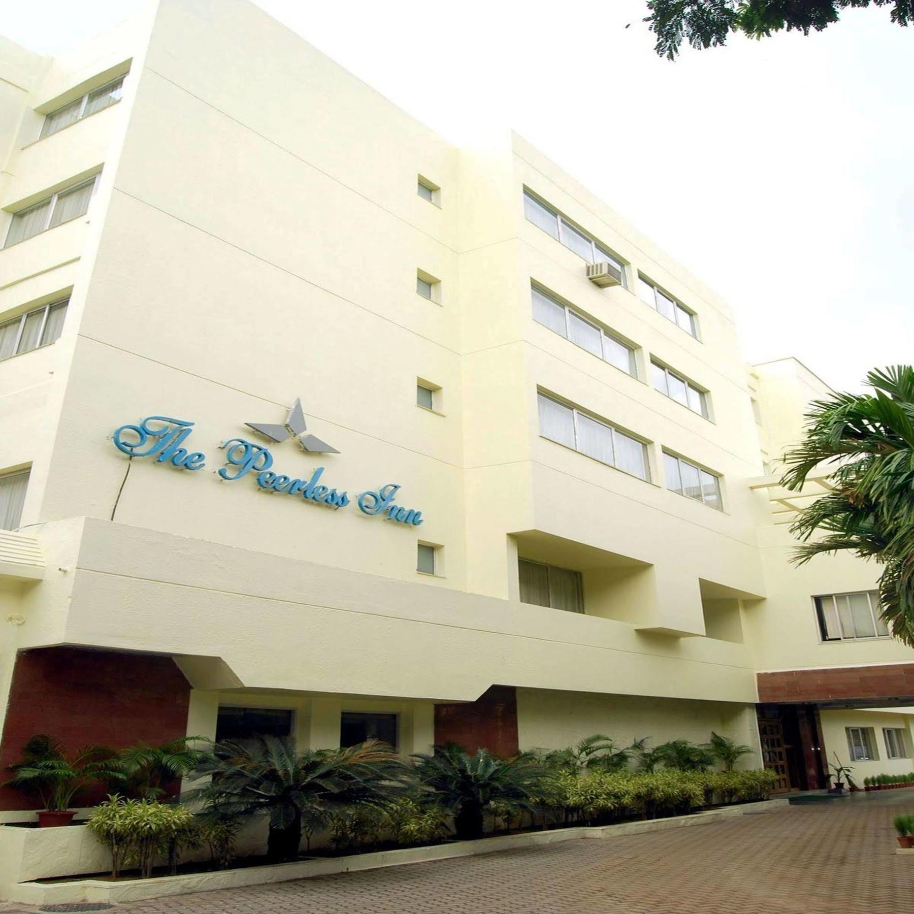 Peerless Hotel Durgapur Buitenkant foto