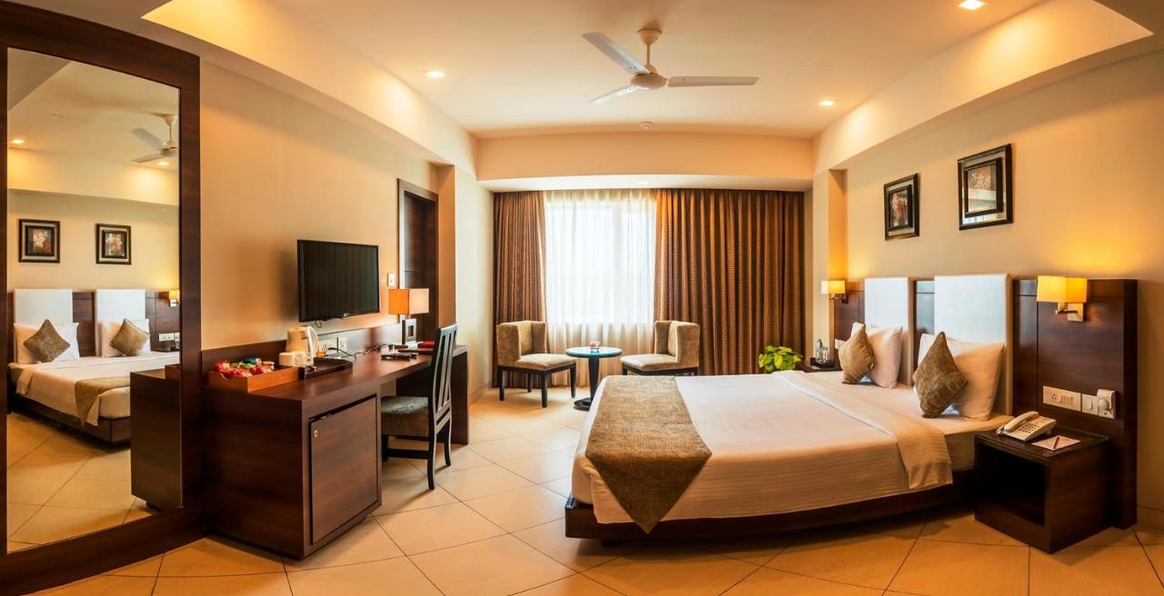Peerless Hotel Durgapur Buitenkant foto