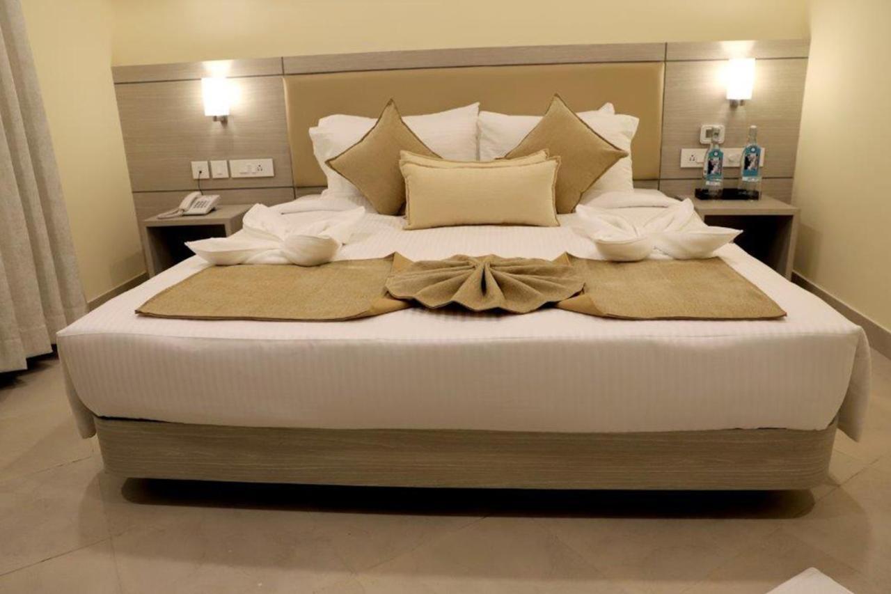 Peerless Hotel Durgapur Buitenkant foto