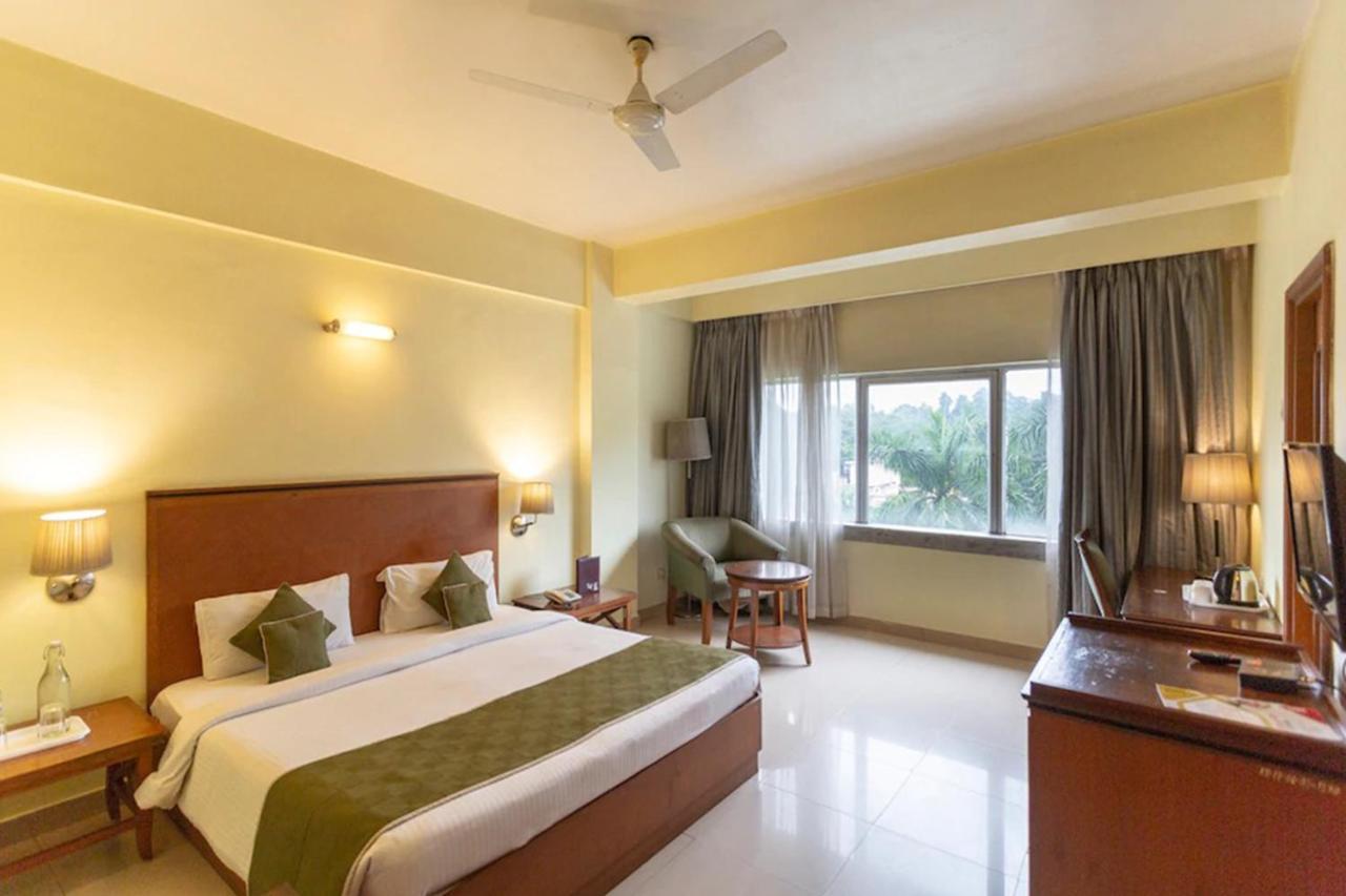 Peerless Hotel Durgapur Buitenkant foto