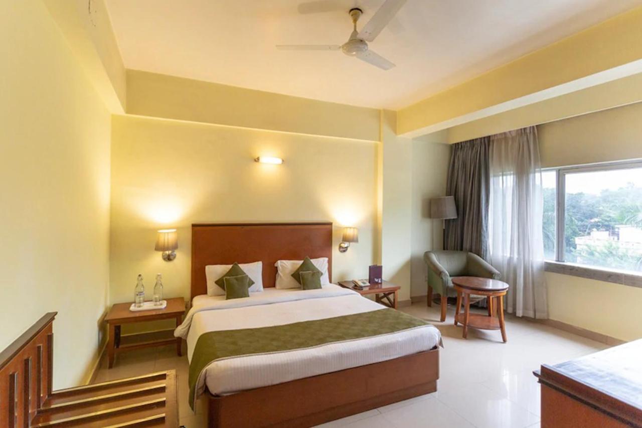 Peerless Hotel Durgapur Buitenkant foto