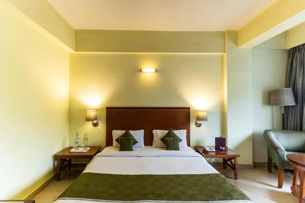 Peerless Hotel Durgapur Buitenkant foto